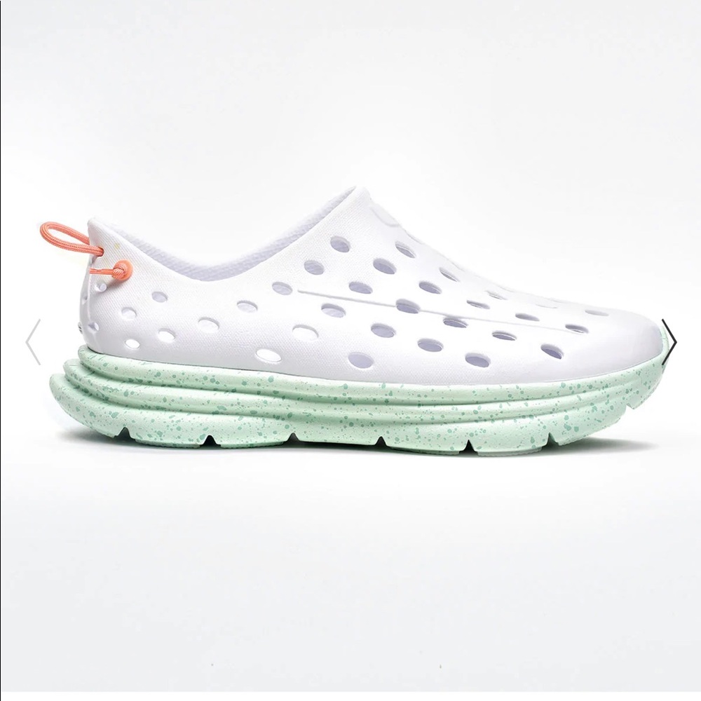 Kane Revive Active Recovery Footwear Shoes Size 11 White Green